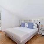 Apartment With Balcony - Rejtana 10