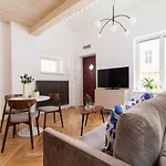 Apartment With Balcony - Rejtana 10