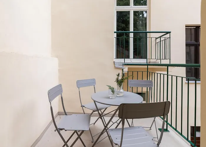 Apartment With Balcony - Rejtana 10
