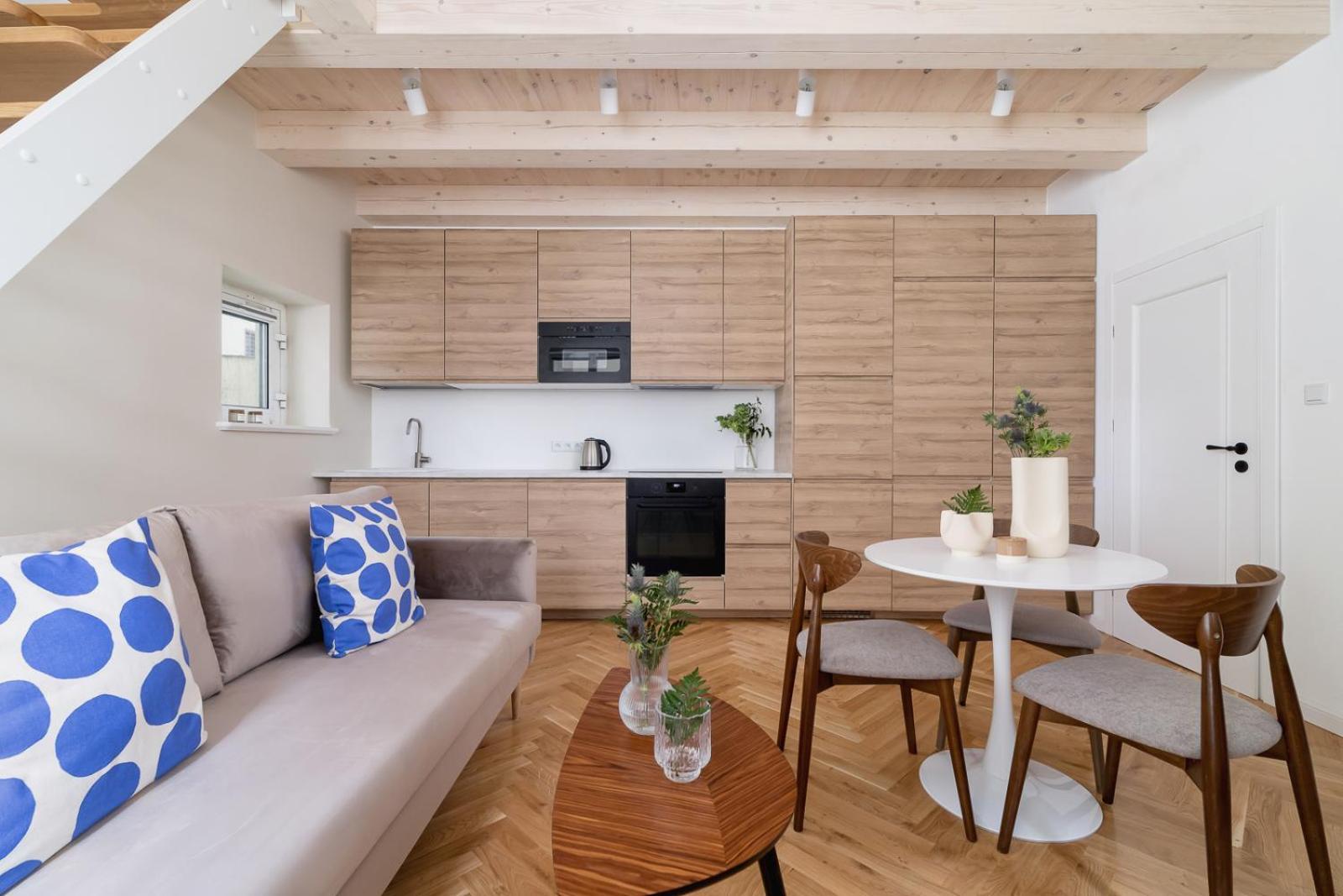 Apartament With Balcony - Rejtana 10