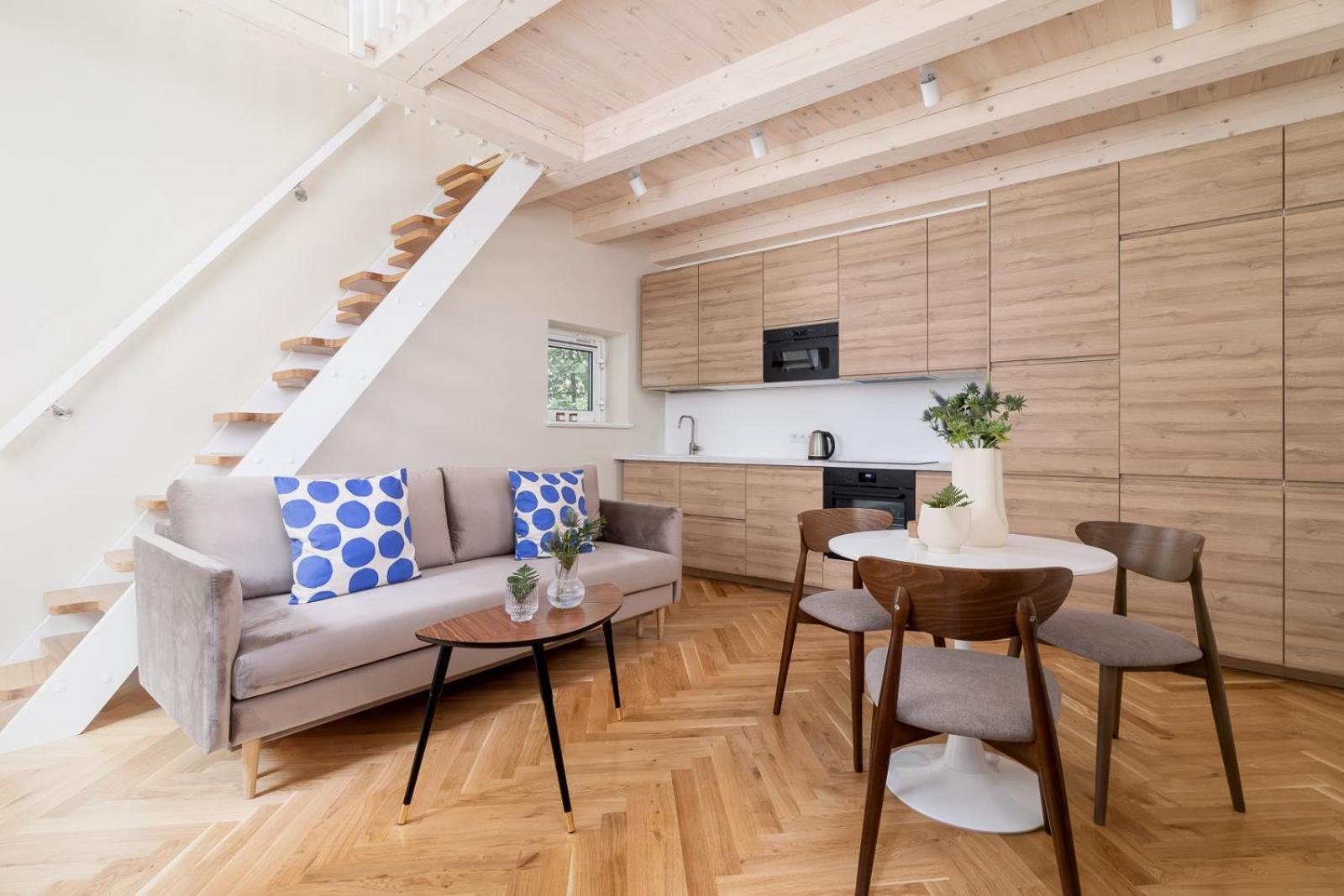 Apartament With Balcony - Rejtana 10